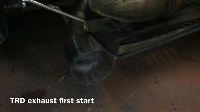 Toyota MR-2 (MR-S) sw30 TRD exhaust смотреть онлайн