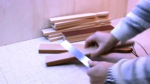 Ремни для правки ножей и опасных бритв на деревянных плашках