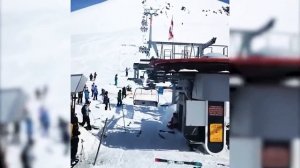 ЖЕСТЬ???В Гудаури (Грузия) сломался подъемник