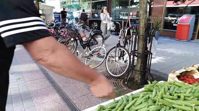 Погуляем с вами по центру Турку смотреть онлайн