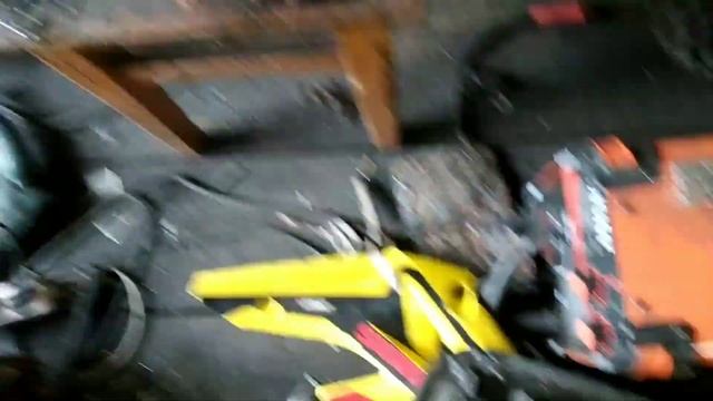 Кросс-Эндуро Минск #12: Переделка бензобака | Самодельная сидушка | Защита двигателя смотреть онлайн