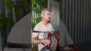 "МАМА"  песня . На гармошке.