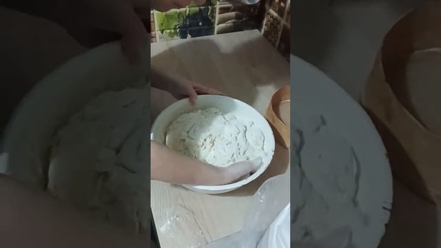 как испечь хлеб своми руками.. смотреть онлайн