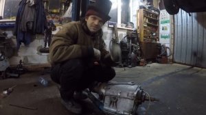 Яма с мазутом || Замена КПП на ГАЗ-14