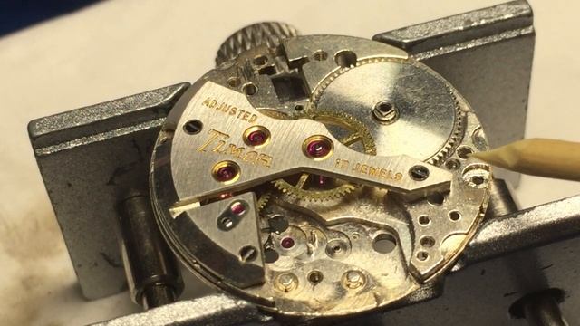 Watch Jewels Explained - Demonstration with 17 Jewels Timor Movement смотреть онлайн