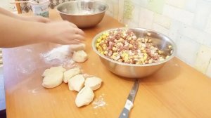Вкусные треугольники с мясом и картошкой / Дети очень любят