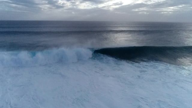 МОЩНАЯ И ЗАГАДОЧНАЯ ВОЛНА ONE EYE смотреть онлайн