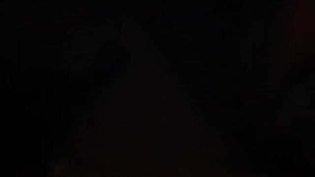 Маленькая злая няшка играет с мамой смотреть онлайн