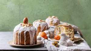 Югорчане пекут куличи в Чистый четверг