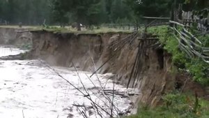 Обрушение берега в селе Теги, Берёзовского района, ХМАО-Югры 11.08.13