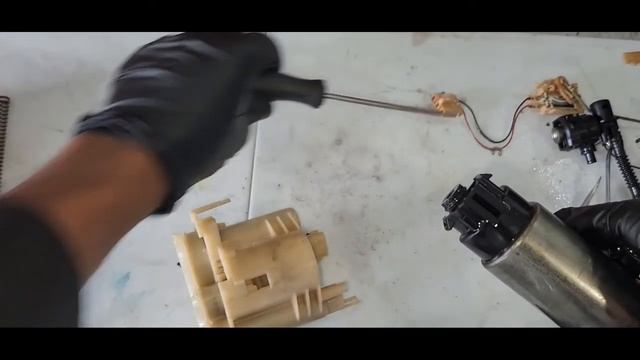 Lexus Is250 Fuel Filer Replacement 2007/ fuel filter gets clogged, смотреть онлайн