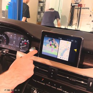 Lincoln Corsair - до-оснащение по технологии CarPlay