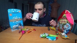 МУКБАНГ/АСМР СЛАДКИЕ НОВОГОДНИЕ ПОДАРКИ/ ЧАЙ/ ОБЗОР/ ОБЖОР/ ДЕСЕРТ/СЛАДОСТИ/EATING/ ASMR/Mukbang#408