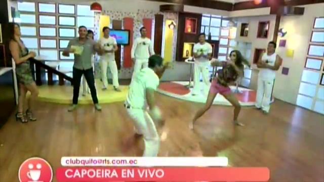 Capoeira Quito - Presentación "Club de la mañana RTS" смотреть онлайн