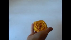 2 способа как быстро сделать розу из ленты