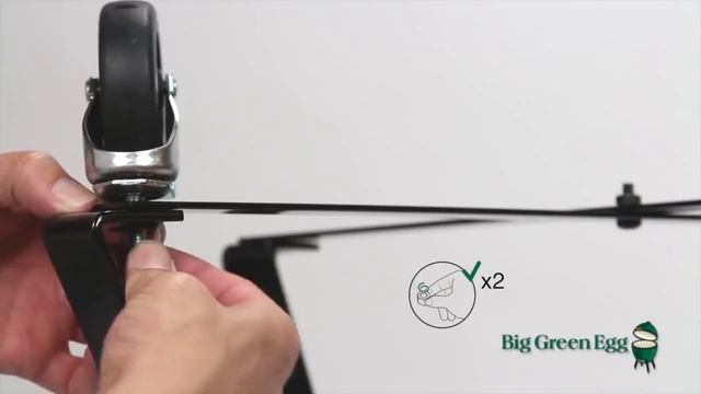 ➤ BIG GREEN EGG® ВИДЕО ИНСТРУКЦИЯ ПО СБОРКЕ ГНЕЗДА ДЛЯ ГРИЛЯ SMALL™ ИЛИ MEDIUM™