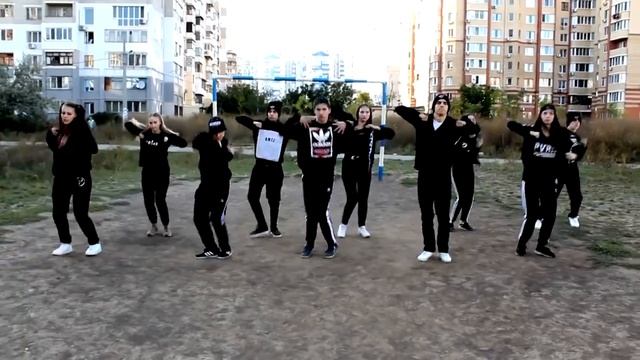 КРУТОЙ ТАНЕЦ МОЛОДЁЖИ!