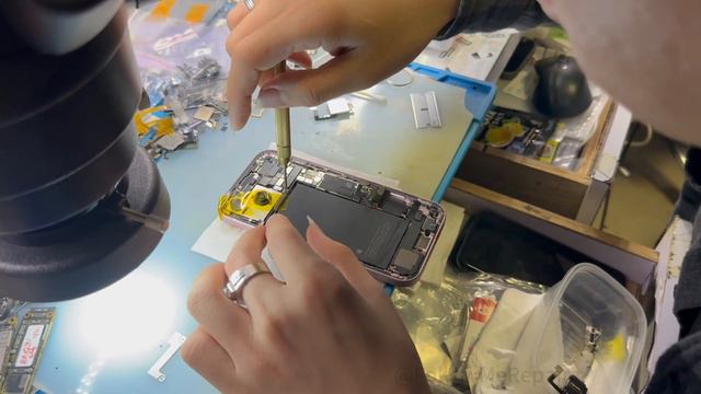 IPhone 15 - Converting ESIM To Dual SIM & Expand 128G To 512G #esim #iphone15 #huaqiangbei