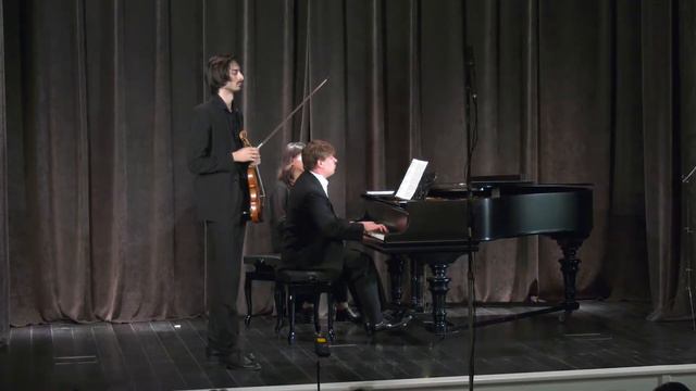 Dennis Gasanov (violin) 2018-08-15 смотреть онлайн