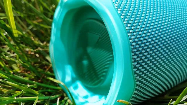 Jbl Charge 4 ? Flexy Bass Test ? LFM/Dsp Off ? WaVvY ? Volume:90% ? Sorry for Finger ? Sunny
