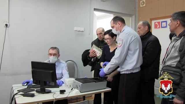 В Удмуртии сотрудники полиции помогают беженцам из Украины и Донбасса оформить необходимые документы