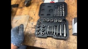 Набор головок для скрученных гаек 9-19 мм. 3/8" и экстракторов 26 пр. HRC 47-50 Yato YT-05893