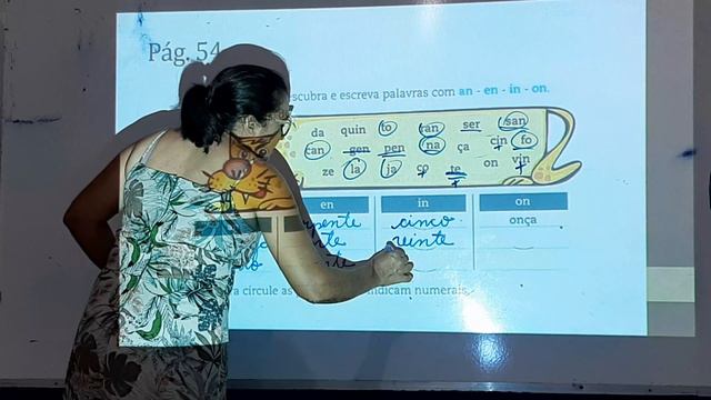 2° Correção de Gramática do 2° Ano смотреть онлайн