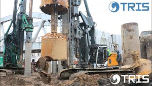 Ковшебур ТРИС в работе бурение около ЖД путей Москва Площадь трех вокзалов liebherr lb36