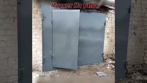 Кривой Рог: ворота металлические гаражные распашные с дверью (цена / стоимость)