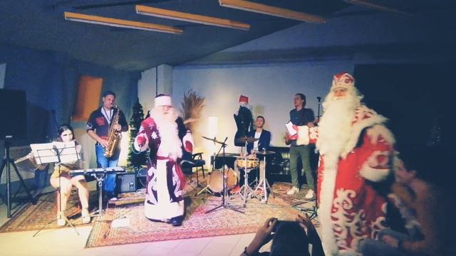 Два Деда Мороза - За Радость Светлых Дней смотреть онлайн