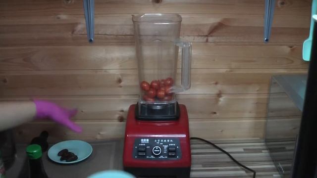 Простой рецепт вкусного сыроедческого кетчупа без соли и сахара за 1 минуту. Сырокетчуп. смотреть онлайн