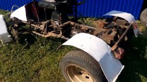 четырехколесный муравей- маленький помощник в быту.