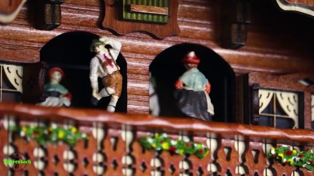 Cuckoo Clock with Lover Climbing Ladder смотреть онлайн