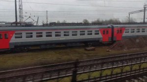 Электропоезд ЭД4-0001 в ТЧ 15 СПб-Балтийский, (снято из окна электропоезда), 09.11.2022г. (4K UHD)