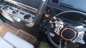 Лодка на миллион. Обзор F//LINE #fairline 33