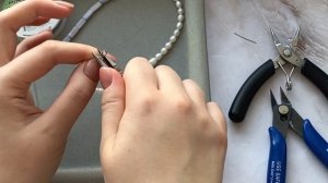 Создание украшений для начинающих: Ожерелье с замком-тогл