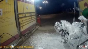 Aprilia RST 1000 Futura. Ночная мойка.