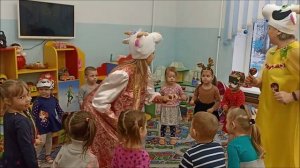 Рождественские колядки в младшей группе "Неваляшки" в детском саду №82 "Одуванчик" г. Брянска