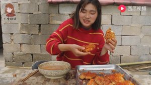 Завтрак китайского аристократа: чашка чая и кусочек курицы