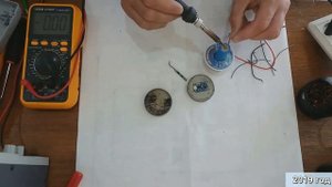 Переделка светодиодного светильника, меняем на пальчиковые аккумуляторы