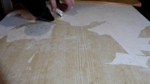 HOW TO QUICKLY REMOVE SELF-ADHESIVE FILM from the table
