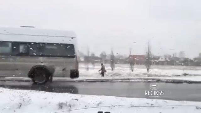 Снегокосильщик в Омске смотреть онлайн