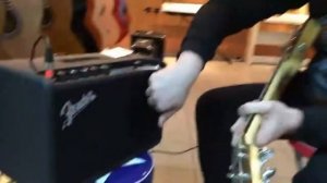 Обзор гитарного комбо FENDER MUSITANG GT40 в музыкальном магазине Rock-Star