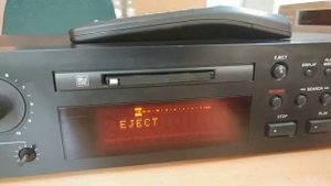 Мини-дисковая дека TASCAM MD-301 MK II с пультом ДУ