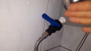 Как помыться во время отключения горячей воды. Душ из канистры.