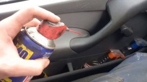 КАК ЛЕГКО ОТМЫТЬ ГРЯЗЬ НА ПЛАСТИКЕ?