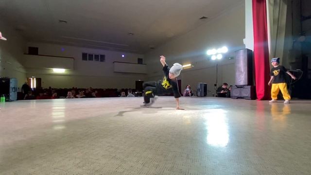 Свой стиль | 2 на 2￼ смотреть онлайн