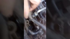 Hyundai Santa Fe-где находится топливная рампа и как её снять.