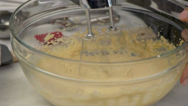 Greek Chocolate Chip Cookies Recipe - Catherine McCord смотреть онлайн