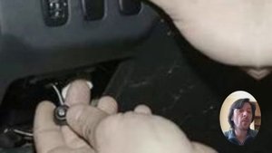 Как можно отключить сигнализацию на машине чтобы завести ее
